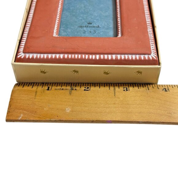 Hallmark  Photo Frame Shell With Peach Wash Ceramic 4.75x3.75” 2x3” Photo - Picture 9 of 10